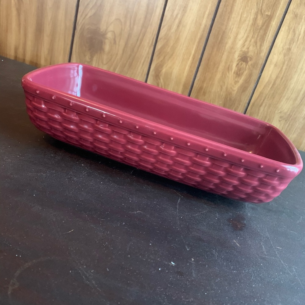 Woven tradition server